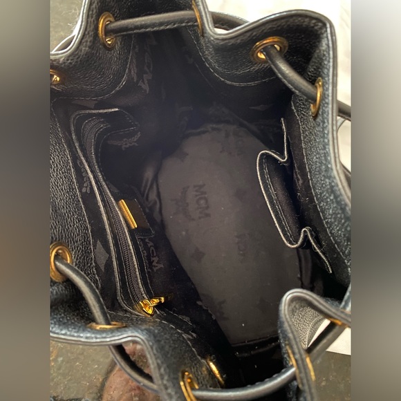 Authentic MCM Black leather Bucket Bag - Picture 6 of 12